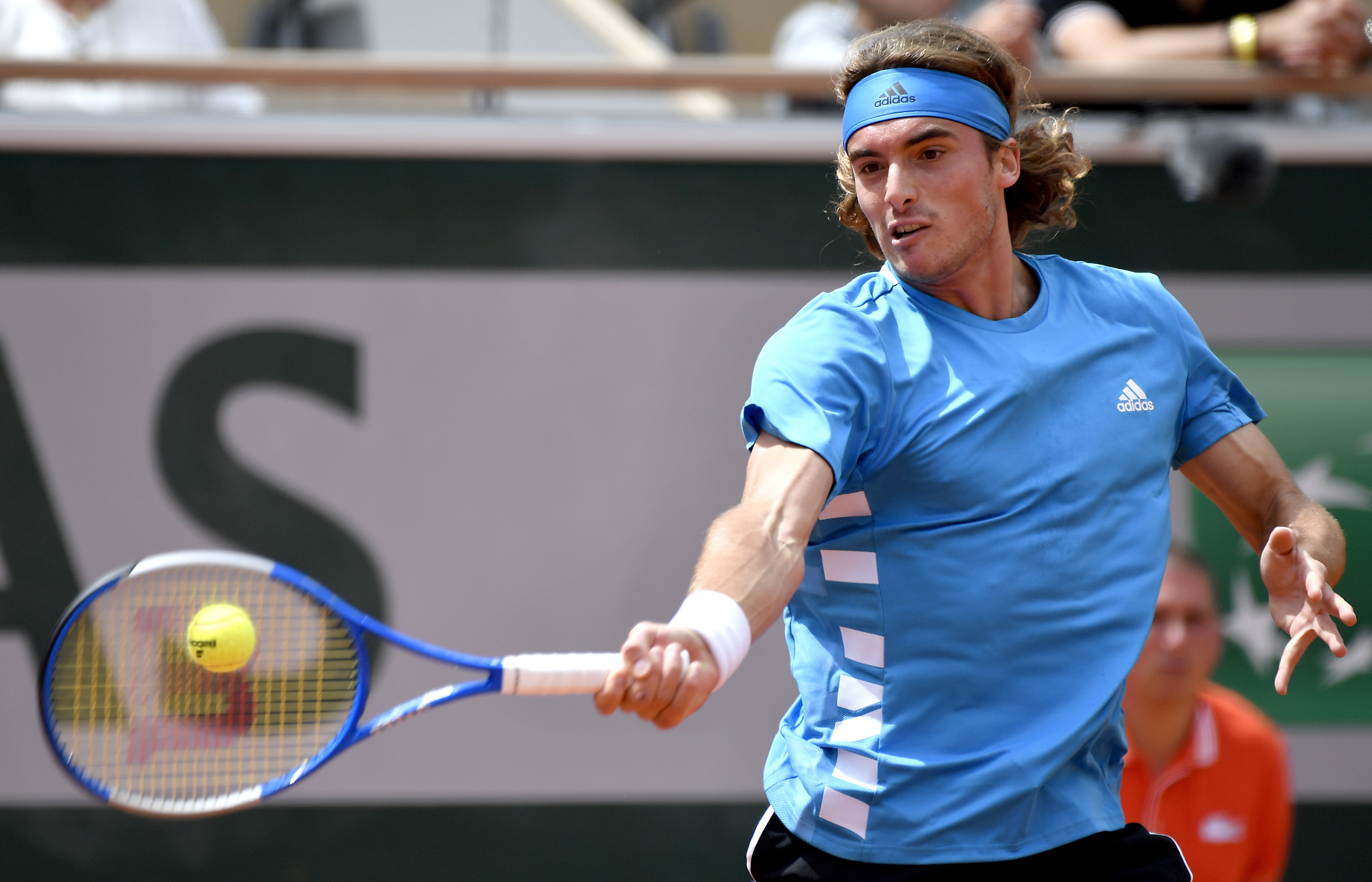 开云体育入口-戴维斯杯完胜法网，西西帕斯惊艳四座