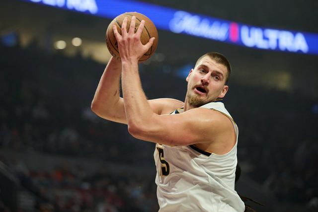 魔术轻取国王，约基奇状态火热