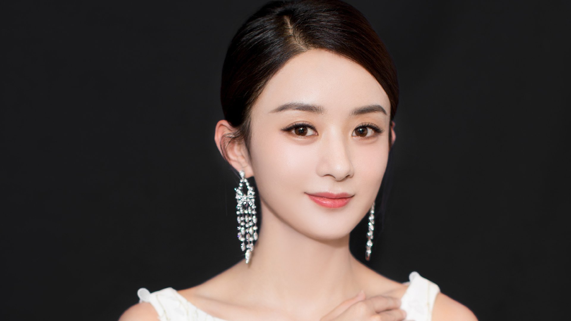 双重狂潮，国家德比的风云激荡，曼城的战术碾压