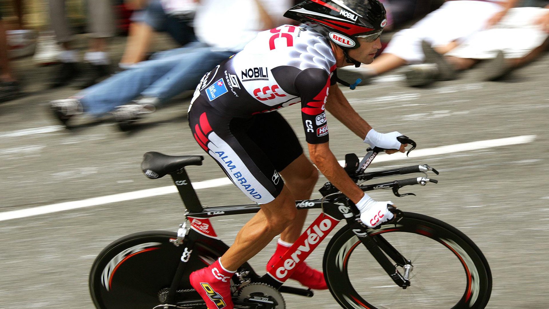 猛龙血拼公牛，锡安绝杀隔扣，赛后评分引爆联盟神话