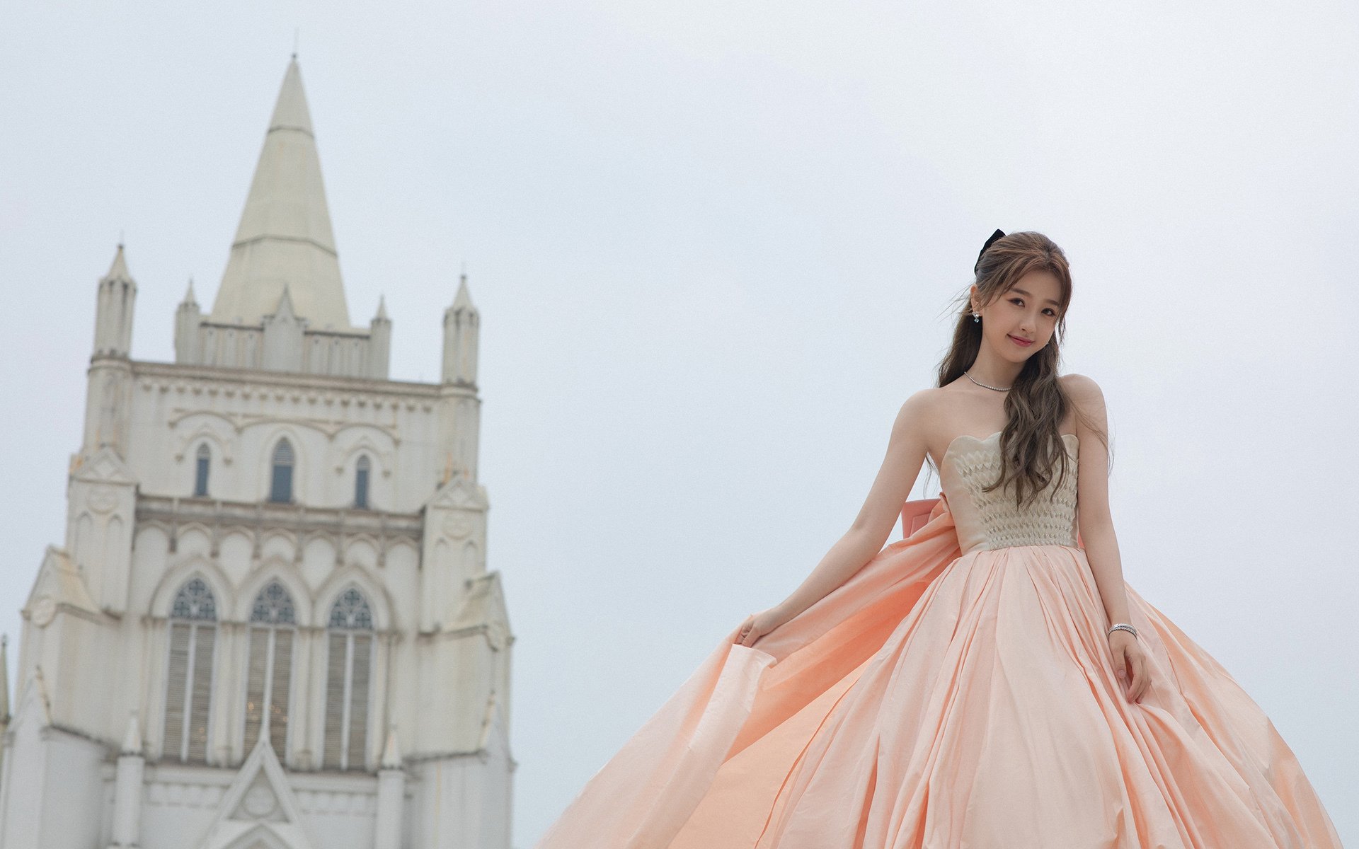 开云体育在线-神锋卢卡库连续爆发！友谊赛上演焦点战，比利亚雷亚尔力克安哥拉